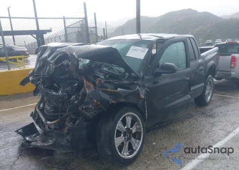 2000 Dodge Dakota Slt/Sport z USA, uszkodzony, nr VIN 1B7GL2AX0YS740547